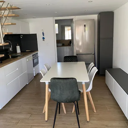 Club 4 A 5 Personnes * Sanary-sur-Mer